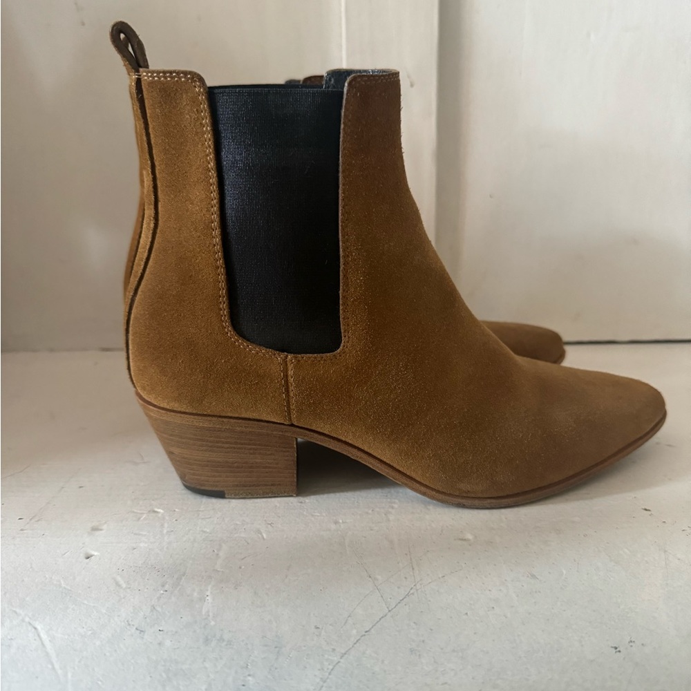 Saint Laurent Suede Chelsea Ankle Boots 35 1/2 Pre-Owned - Picture 2 of 4